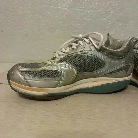 Skechers Shape Ups size 8 - Picture 3 of 5